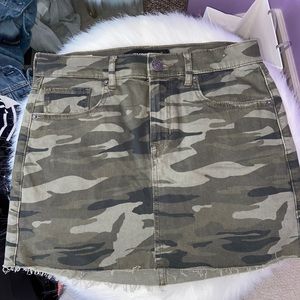 Express Camo Skirt
